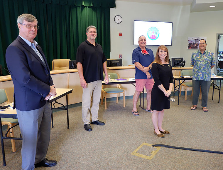 Chamber Hosts Candidates Forum ...